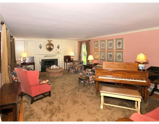 1908 Highgate Road Upper St. Clair, PA 15241 - Photo 2 of 17 Living Room.