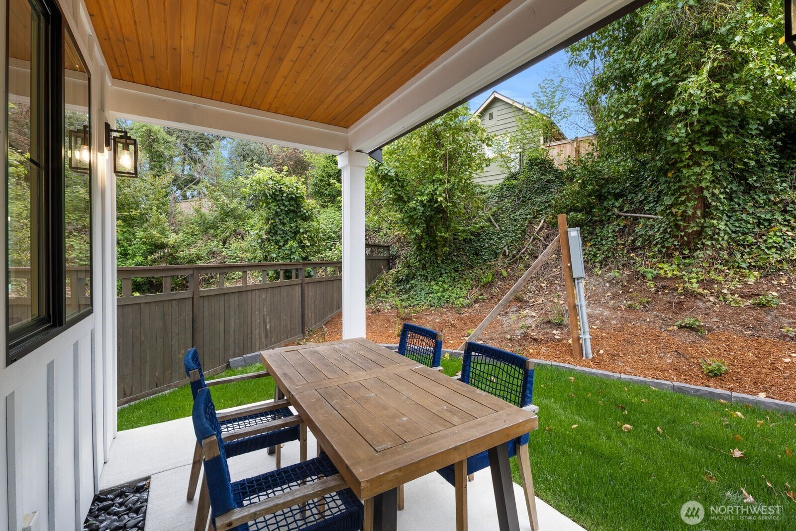 9434 Olson Place Southwest Seattle, WA 98106 - Photo 15 of 37