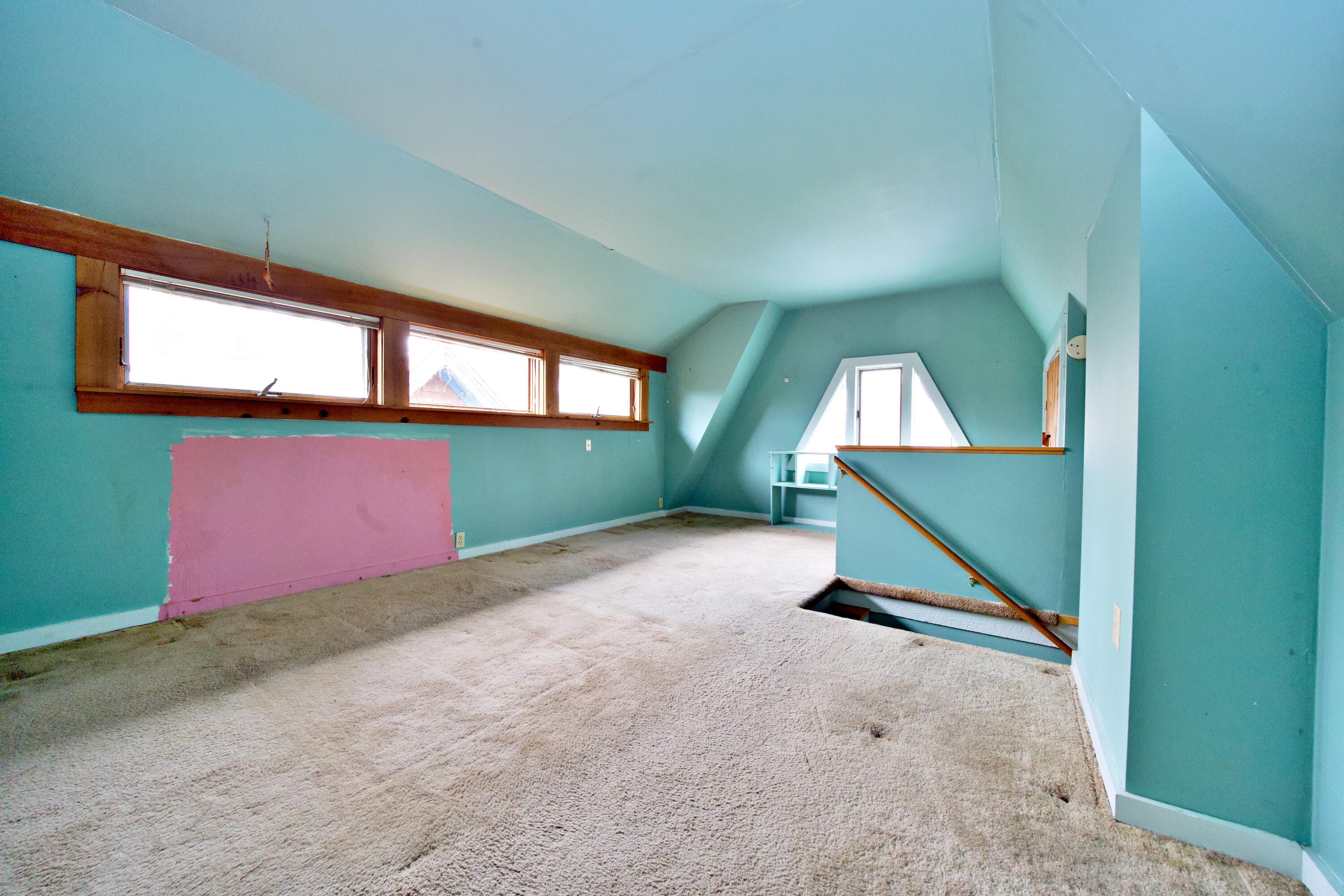 1442 State Street Bangor, ME 04401 - Photo 21 of 29 Bedroom