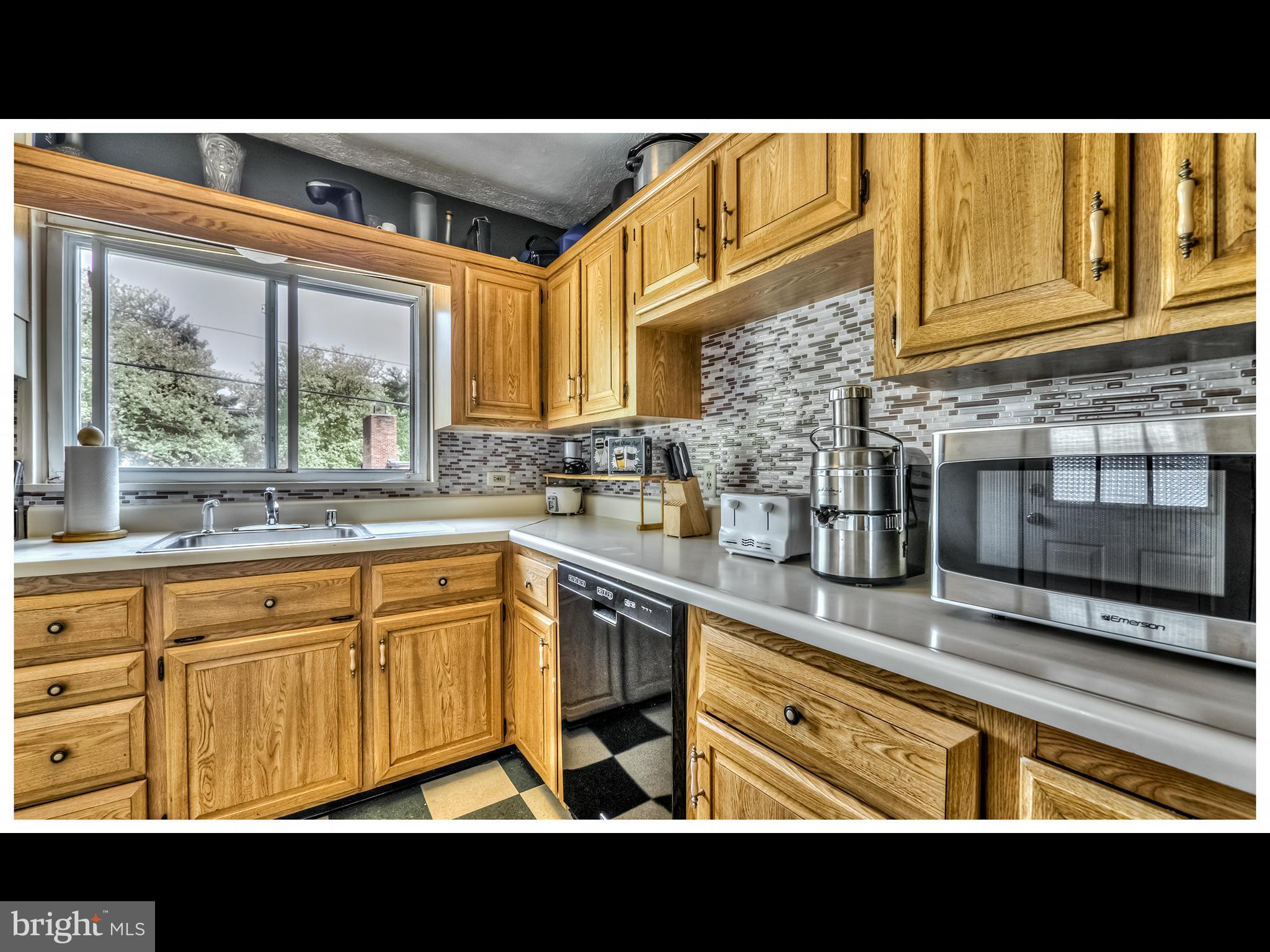 359 Marydell Road Baltimore, MD 21229 - Photo 12 of 29 Kitchen