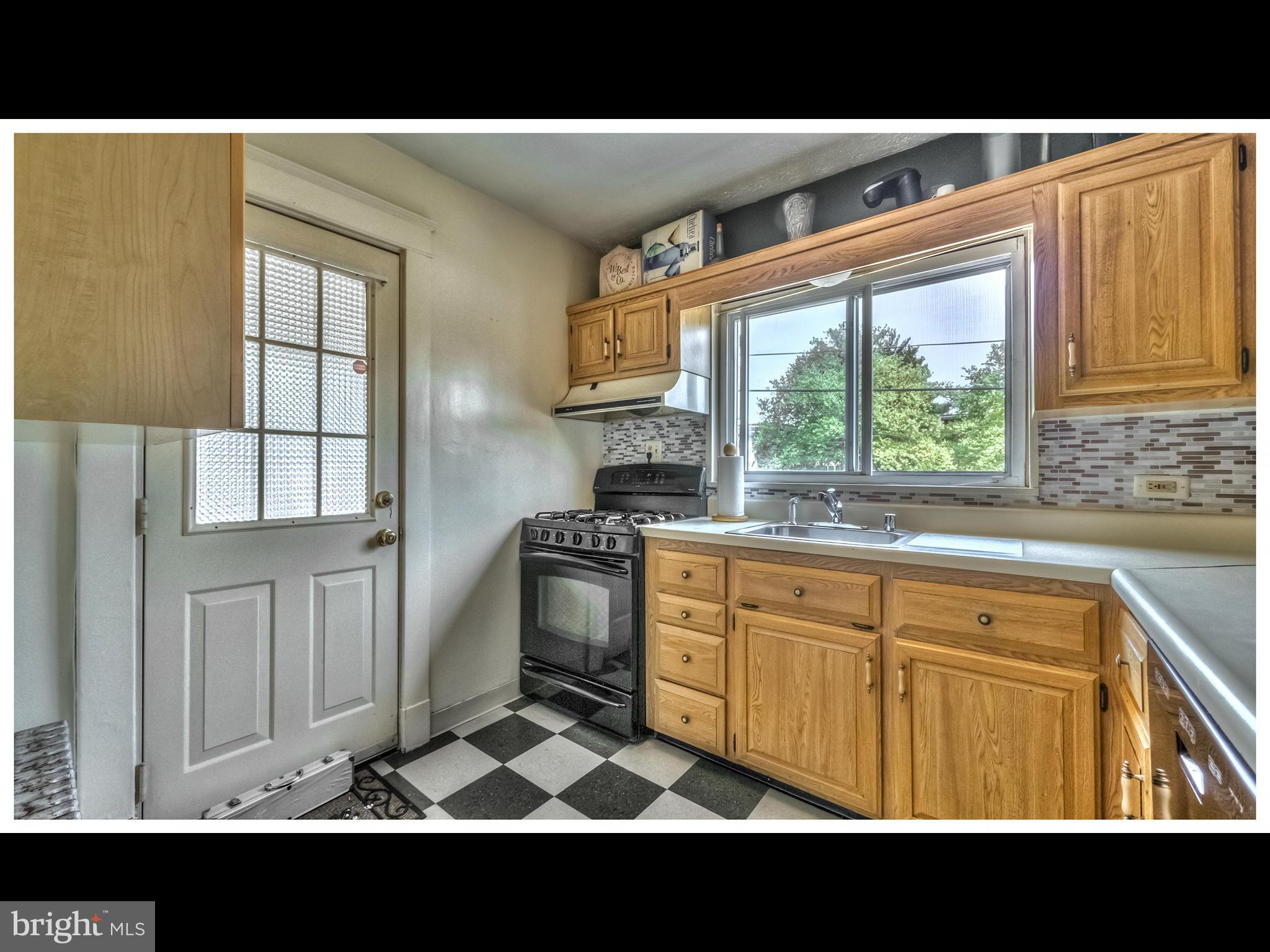 359 Marydell Road Baltimore, MD 21229 - Photo 13 of 29 Kitchen
