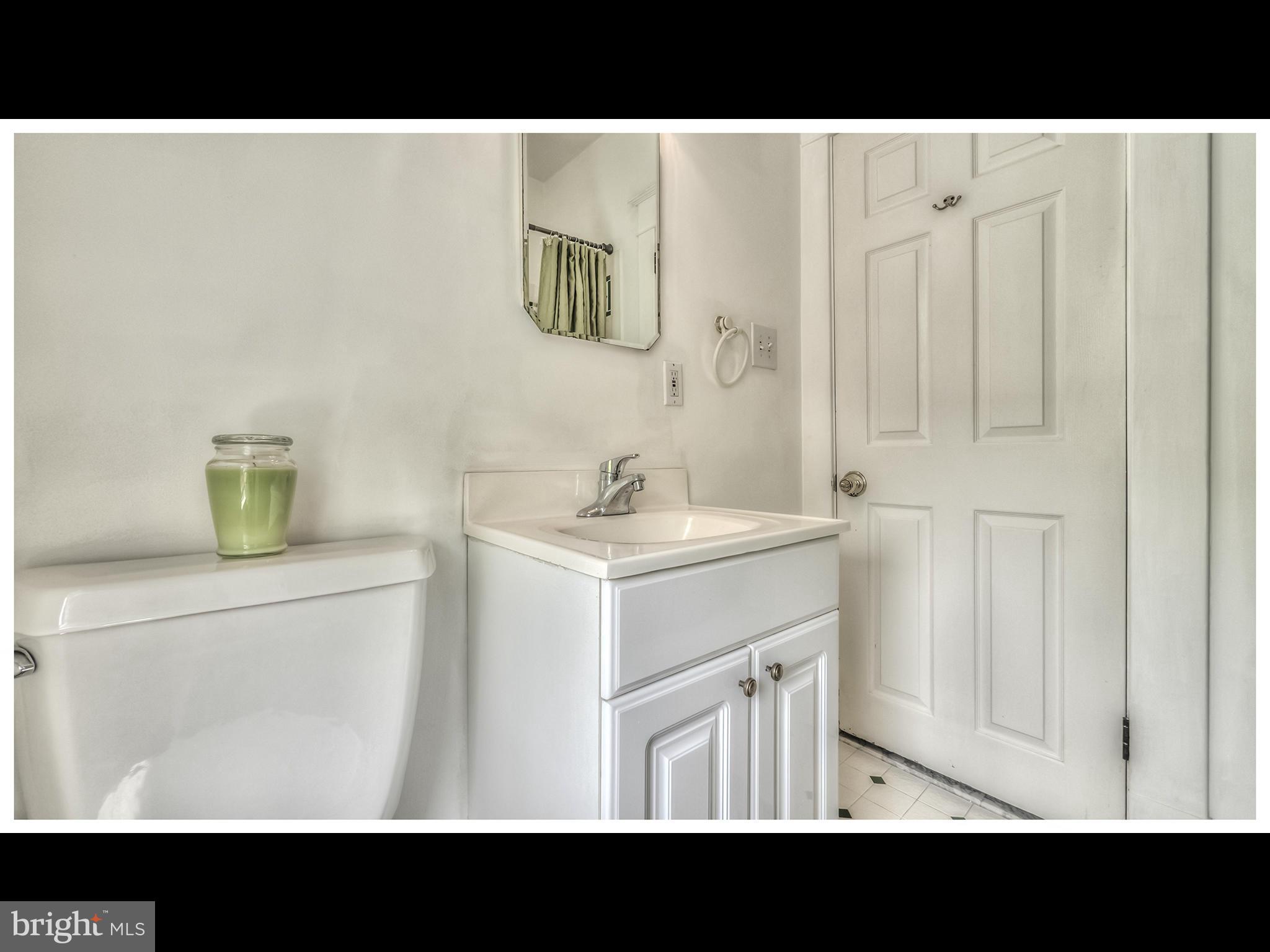 359 Marydell Road Baltimore, MD 21229 - Photo 17 of 29 Bath (Master)