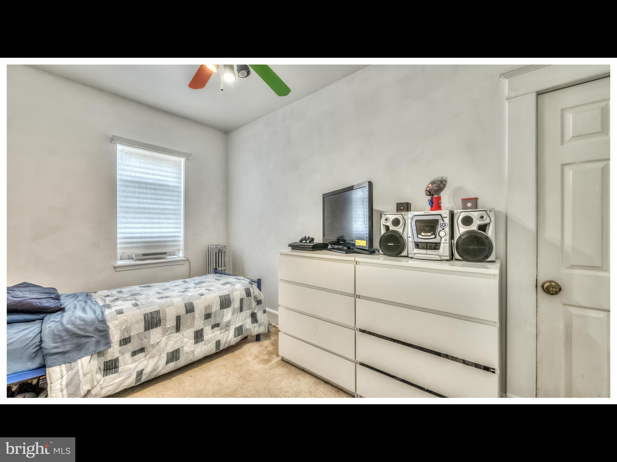 359 Marydell Road Baltimore, MD 21229 - Photo 20 of 29 Bedroom