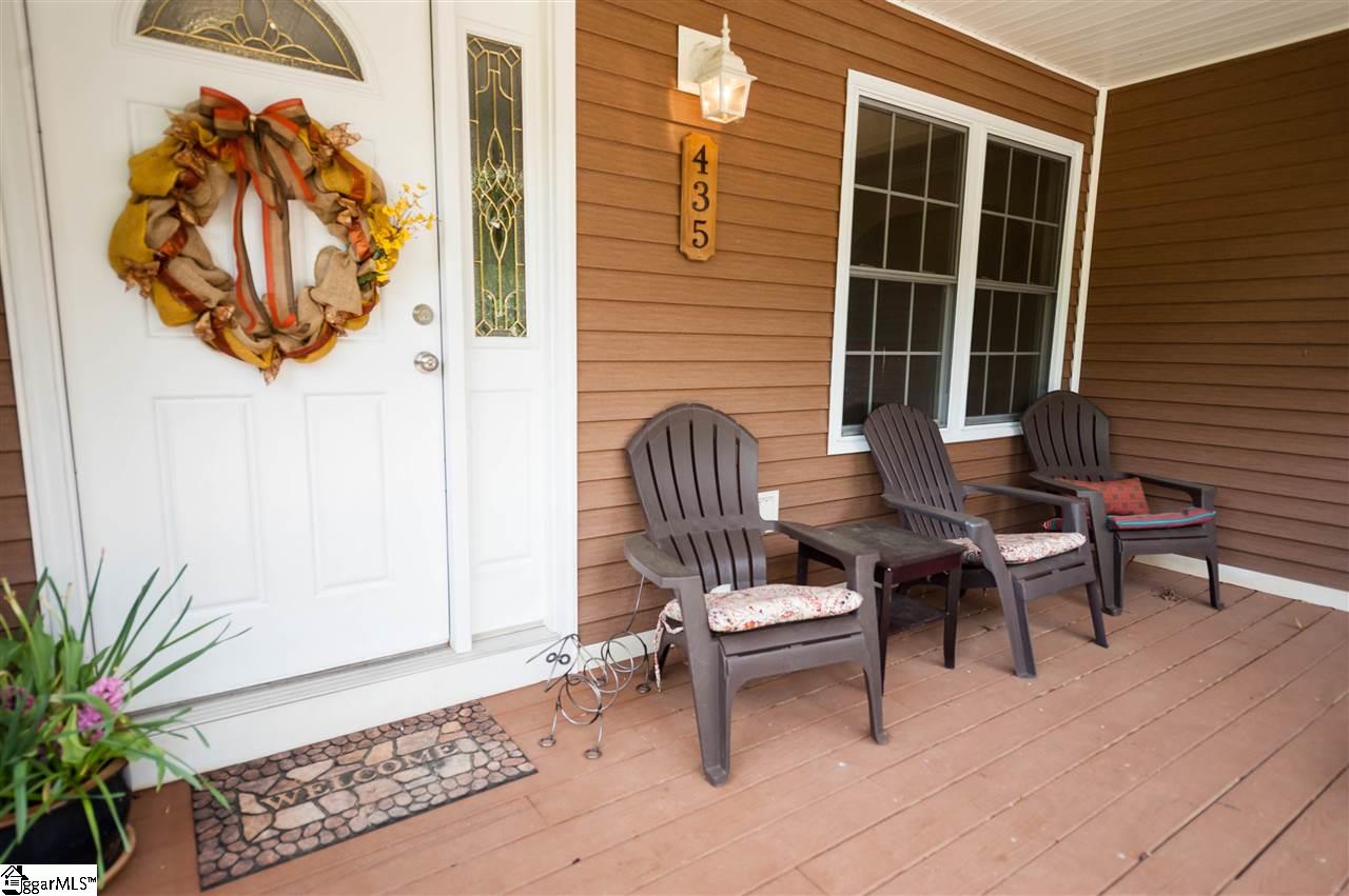 435 Ross Acres Road Gray Court, SC 29645 - Photo 3 of 25