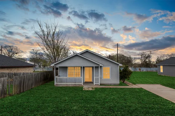 $167,000 | 330 3rd Street, Hempstead, TX 77445
