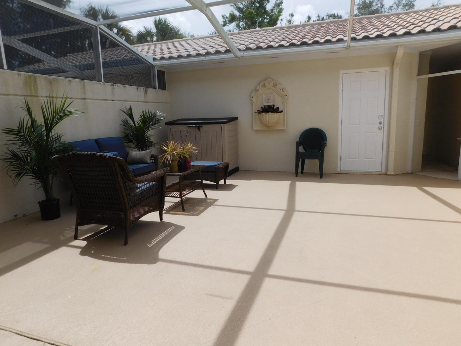 1635 Frederick Small Road Jupiter, FL 33458 - Photo 30 of 35 Screened Patio