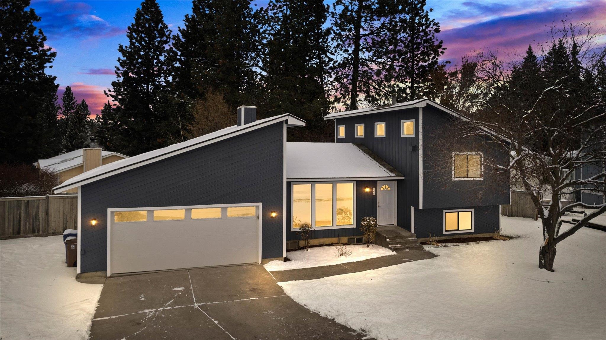 8220 North General Lee Way Spokane, WA 99208 - Photo 1 of 47 Gallery Image 1