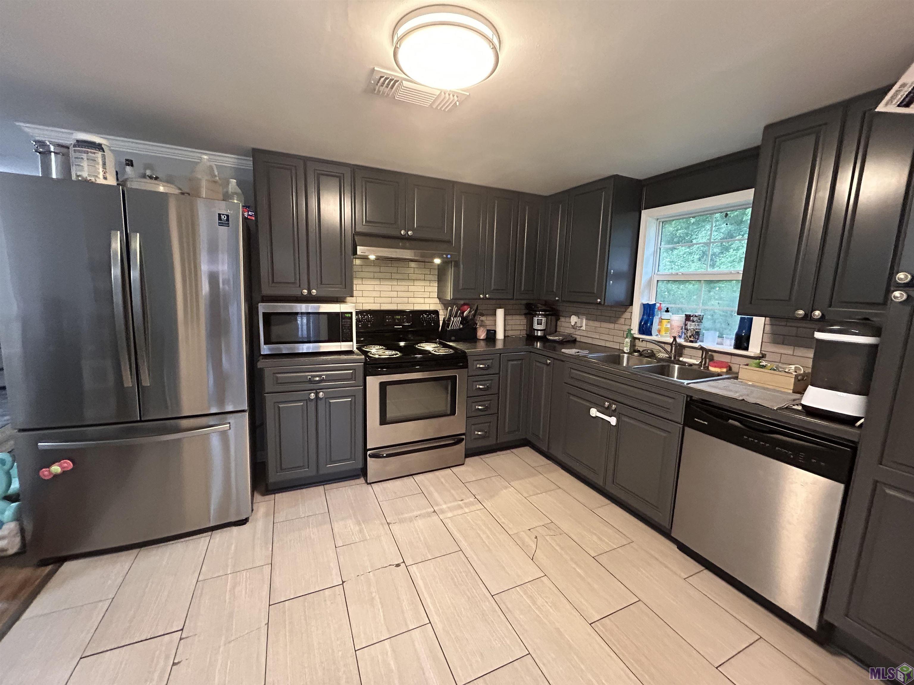 2413 Choctaw Road Thibodaux, LA 70301 - Photo 3 of 22 Gallery Image 3