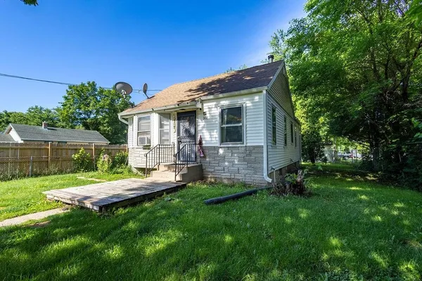 $89,000 | 301 Vincent Avenue, Rockford, IL 61102