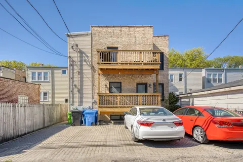 $475,000 | 1639 West Winona Street, Unit D, Chicago, IL 60640