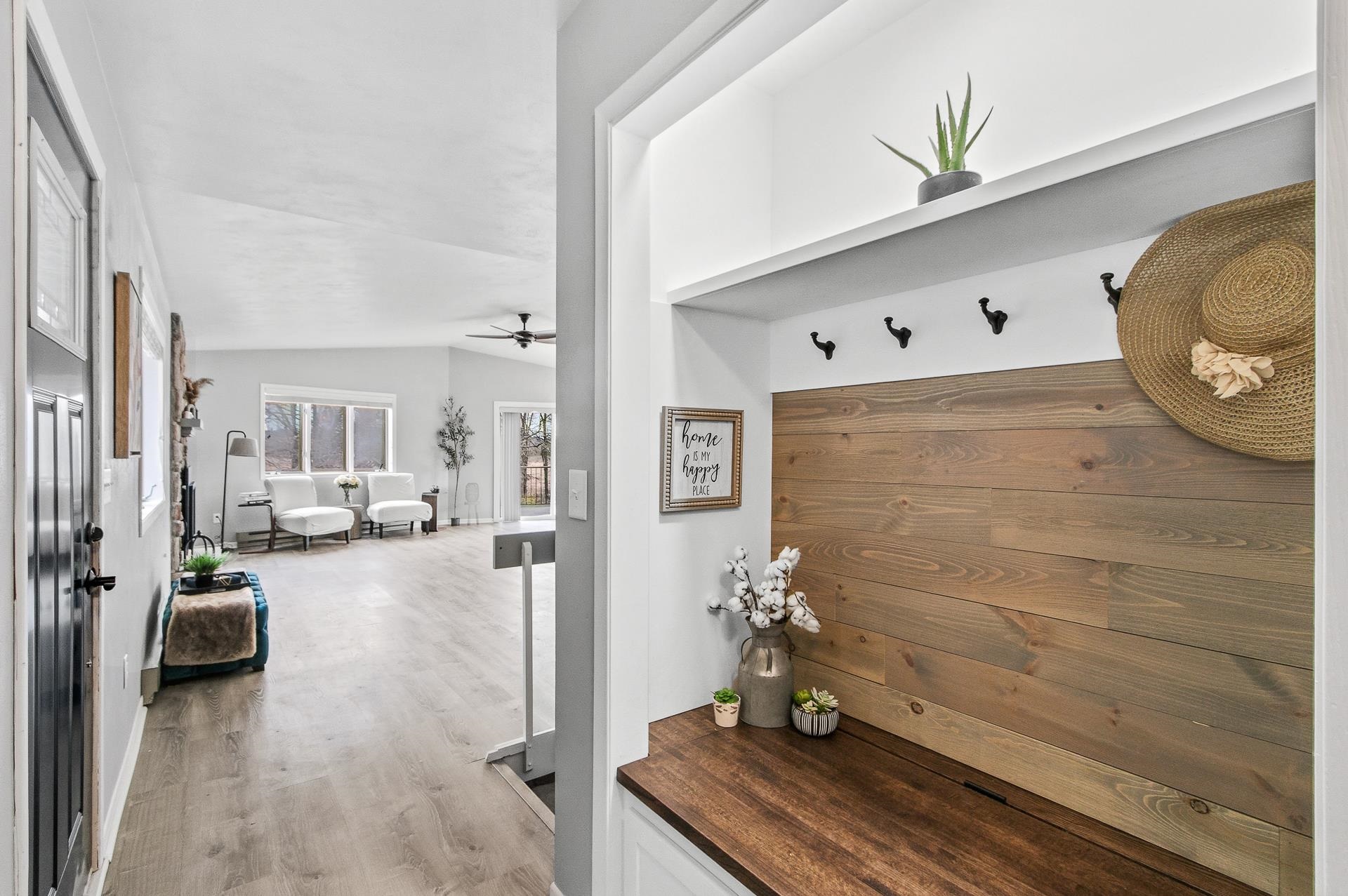 6028 Saddle Ridge Portage, WI 53901 - Photo 5 of 48