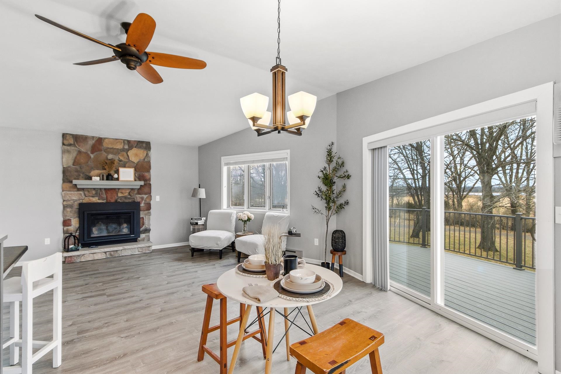 6028 Saddle Ridge Portage, WI 53901 - Photo 7 of 48