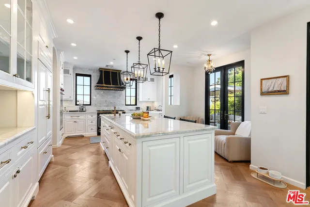 $16,430 | 3764 Berry Drive, Studio City, CA 91604