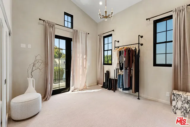 $16,430 | 3764 Berry Drive, Studio City, CA 91604