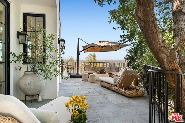 $16,430 | 3764 Berry Drive, Studio City, CA 91604