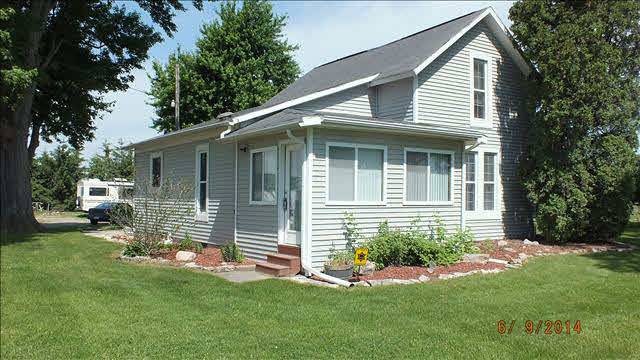8919 South Platt Road Dundee, MI 48131 - Photo 1 of 14 20403464.JPG