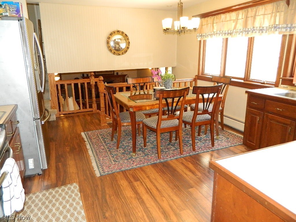 11735 Sperry Road Chesterland, OH 44026 - Photo 9 of 35 The Dining Area of the Kitchen Also Overlooks the Family Room ...
