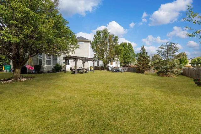 $395,000 | 6304 Southridge Drive, Plainfield, IL 60586