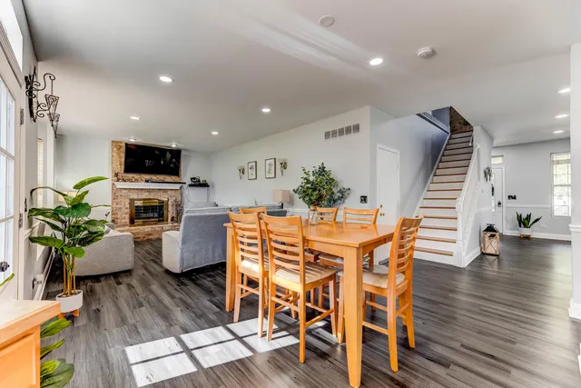 $395,000 | 6304 Southridge Drive, Plainfield, IL 60586