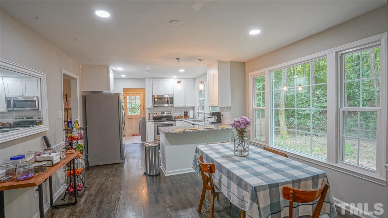 3813 Colgate Place Raleigh, NC 27609 - Photo 6 of 13