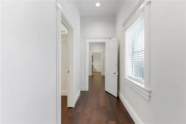 $2,200 | 516 Derbigny Street, Gretna, LA 70053