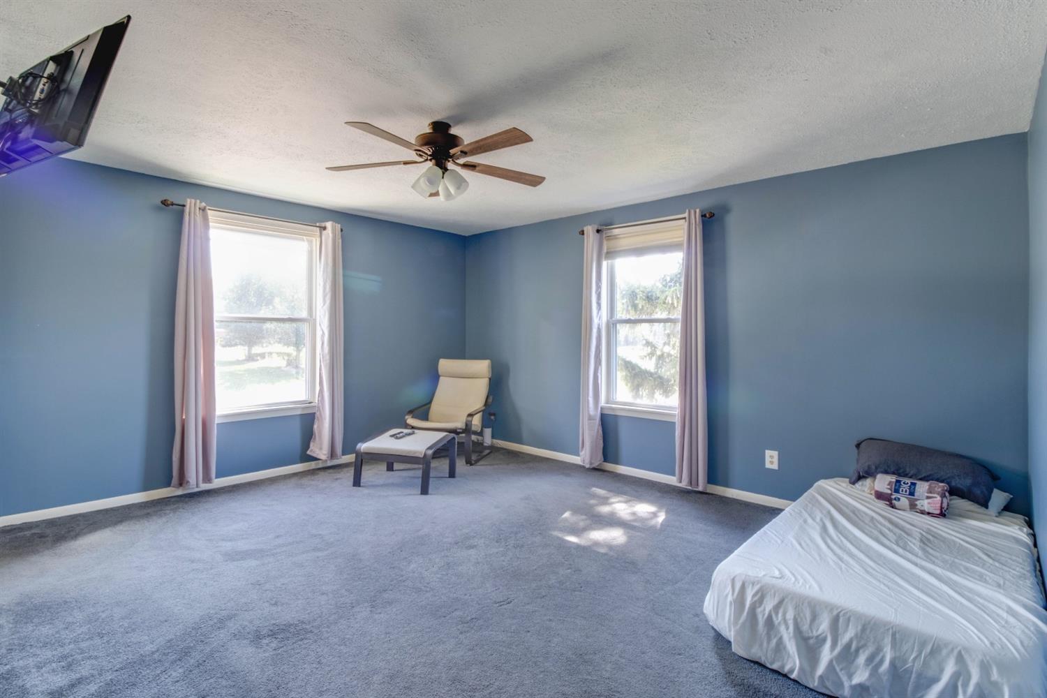 3893 Race Road Cincinnati, OH 45211 - Photo 8 of 22