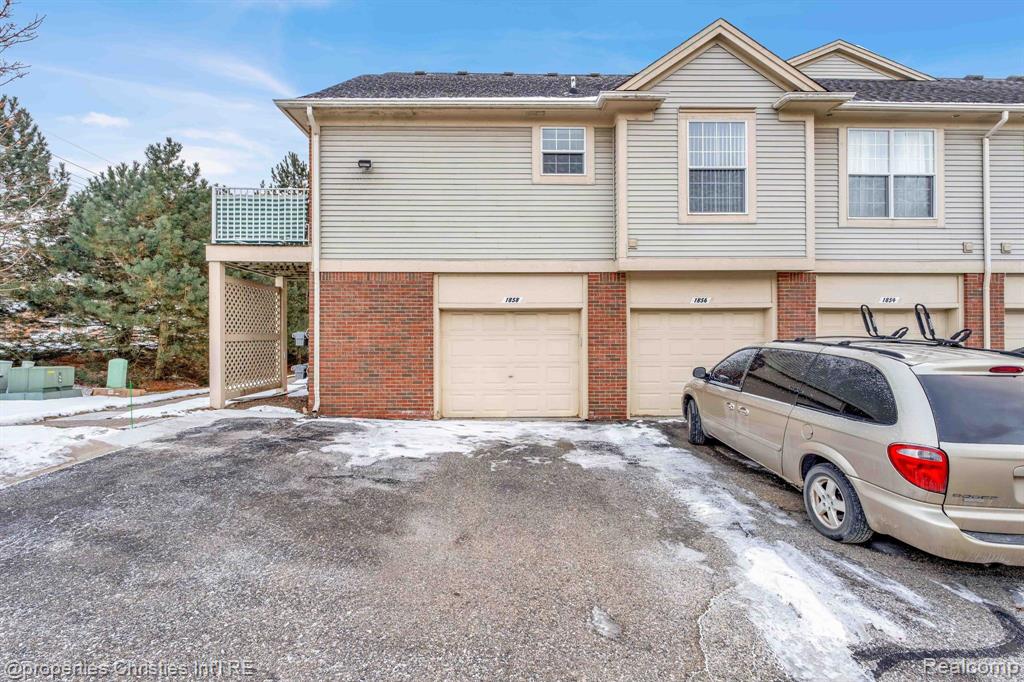1858 Flagstone Circle, Unit 49 Rochester, MI 48307 - Photo 21 of 22