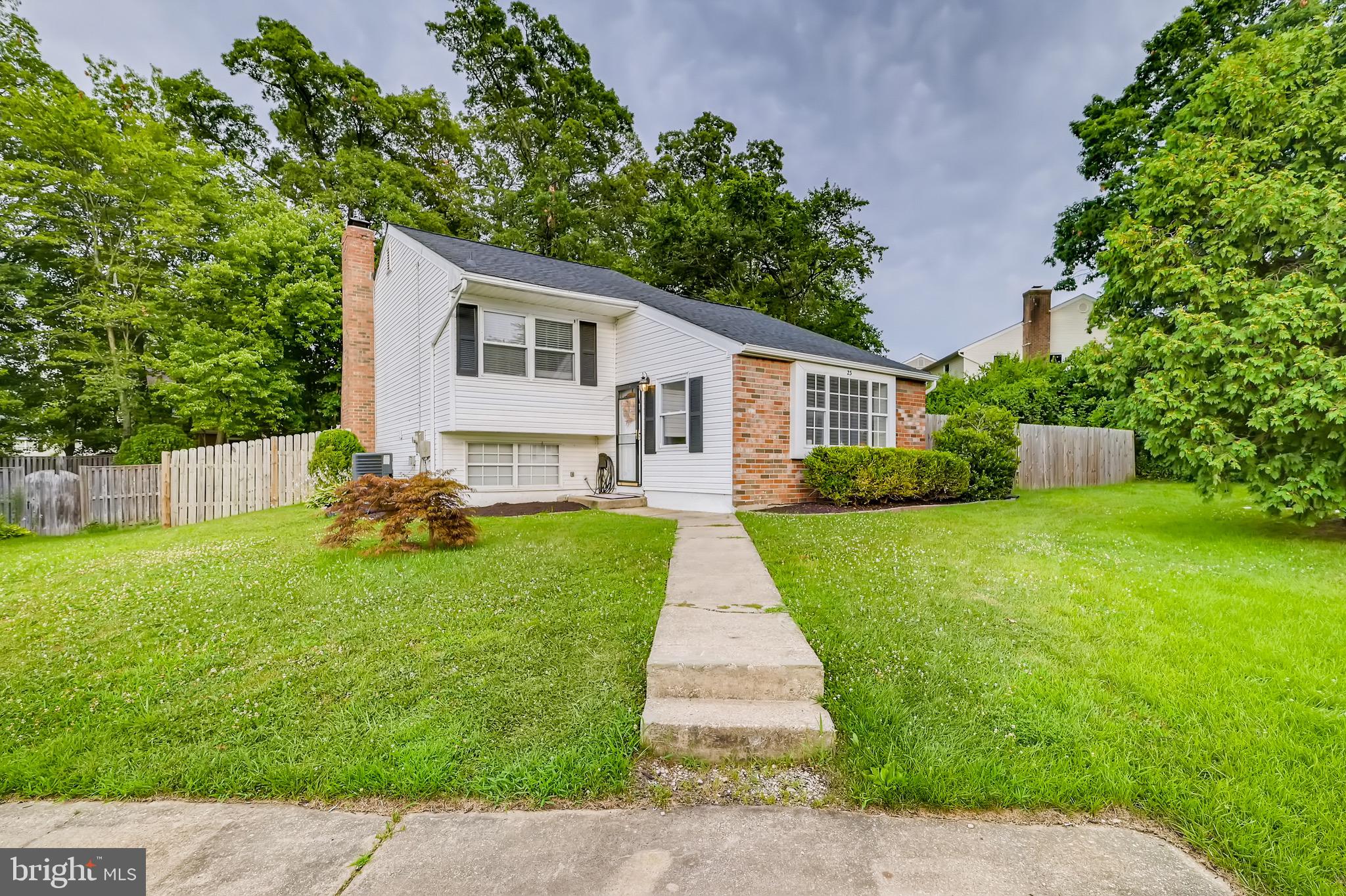 23 Lomond Court Rosedale, MD 21237 - Photo 2 of 28 Gallery Image 2