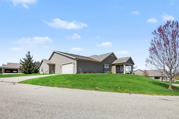 $485,000 | 1229 Waterwalk Drive, Holland, MI 49423