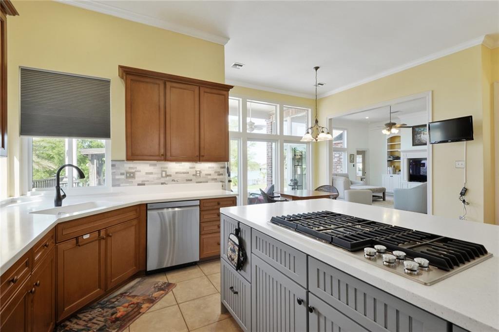 137 Lighthouse Point Slidell, LA 70458 - Photo 9 of 28 Gallery Image 9