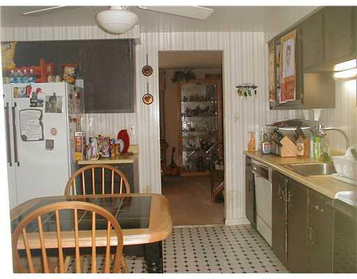 1046 Harvard Road Monroeville, PA 15146 - Photo 4 of 5 Kitchen.