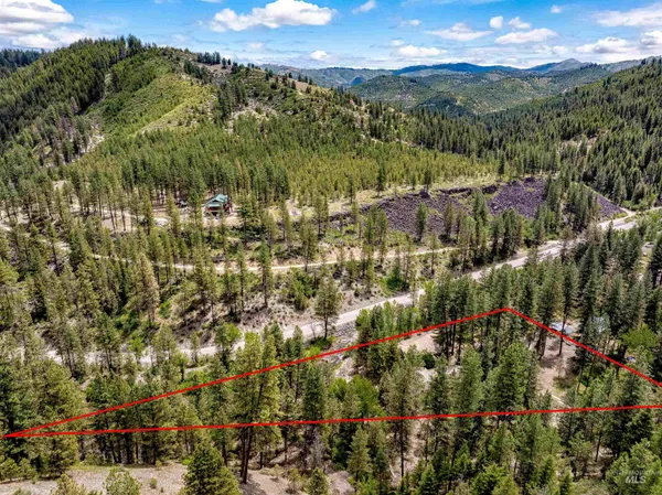 $849,000 | 14 Cougar Lane, Boise, ID 83716