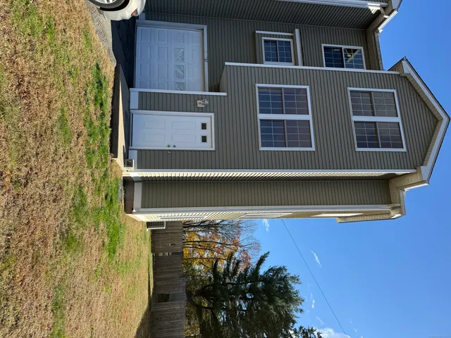 $2,500 | 57 Hollis Drive, Unit 57, Meriden, CT 06451