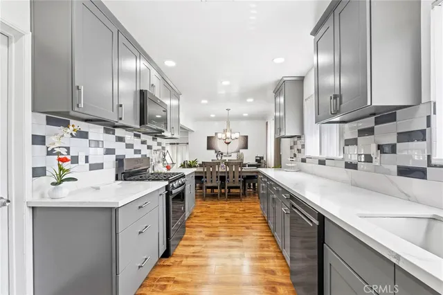 $764,999 | 14870 Hubbard Street, Sylmar, CA 91342