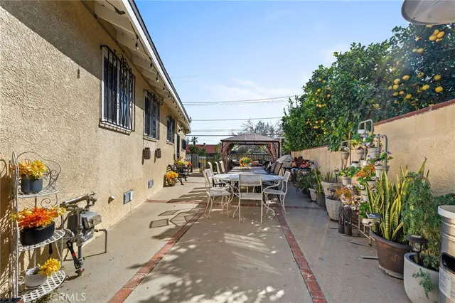 $764,999 | 14870 Hubbard Street, Sylmar, CA 91342