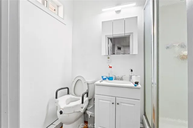 $764,999 | 14870 Hubbard Street, Sylmar, CA 91342