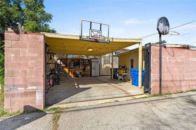 $764,999 | 14870 Hubbard Street, Sylmar, CA 91342