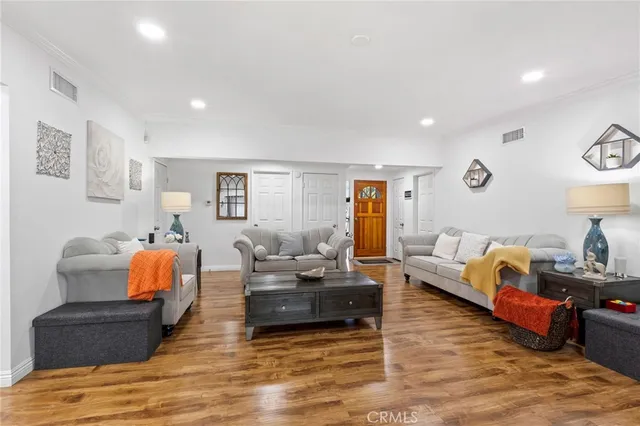 $764,999 | 14870 Hubbard Street, Sylmar, CA 91342