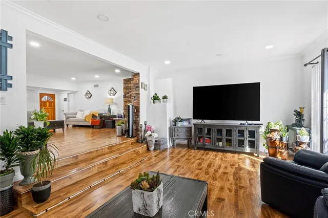 $764,999 | 14870 Hubbard Street, Sylmar, CA 91342