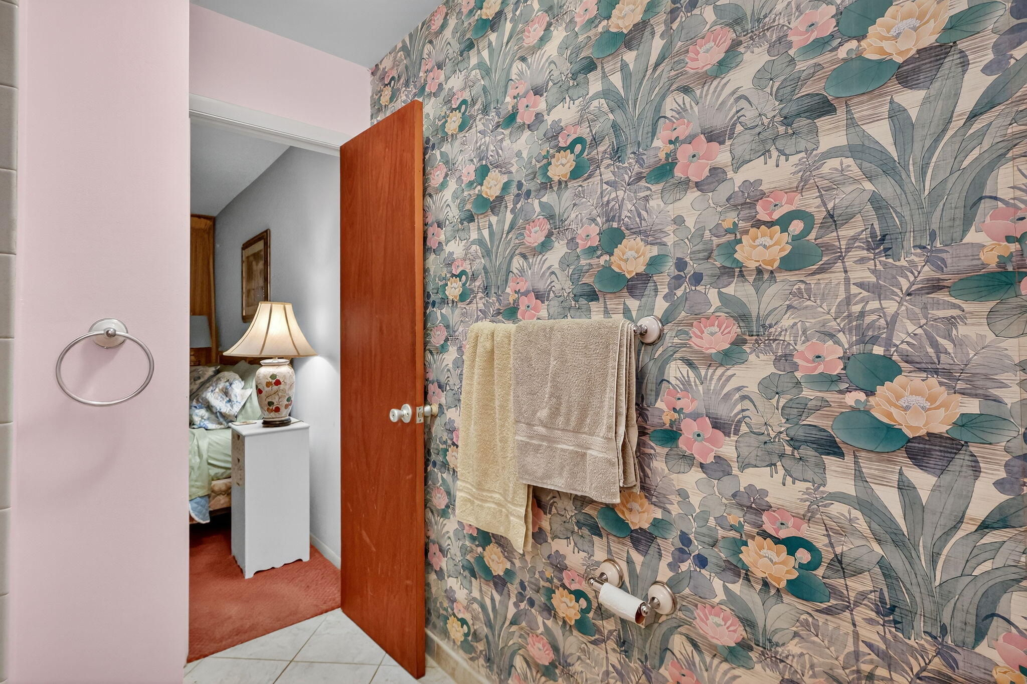 2929 Southeast Ocean Boulevard, Unit J10 Stuart, FL 34996 - Photo 17 of 29 wooden floor in a gallery