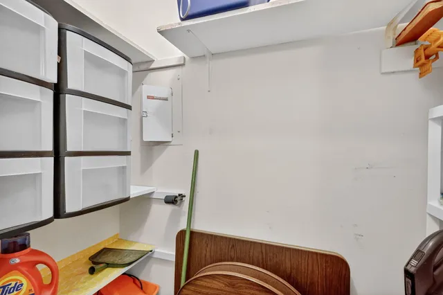 a view of utility room