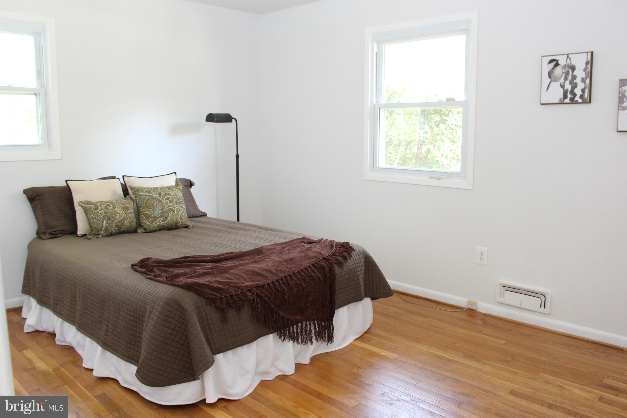 6218 Tyner Street Springfield, VA 22152 - Photo 12 of 30 Large master bedroom with en-suite bathroom