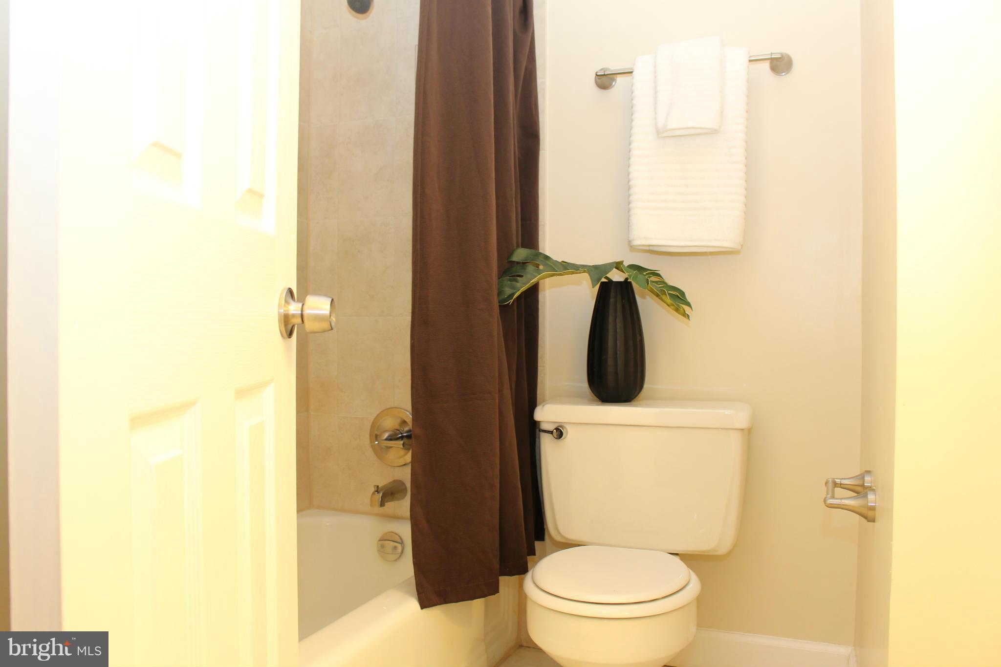 6218 Tyner Street Springfield, VA 22152 - Photo 17 of 30 Updated full hall bathroom