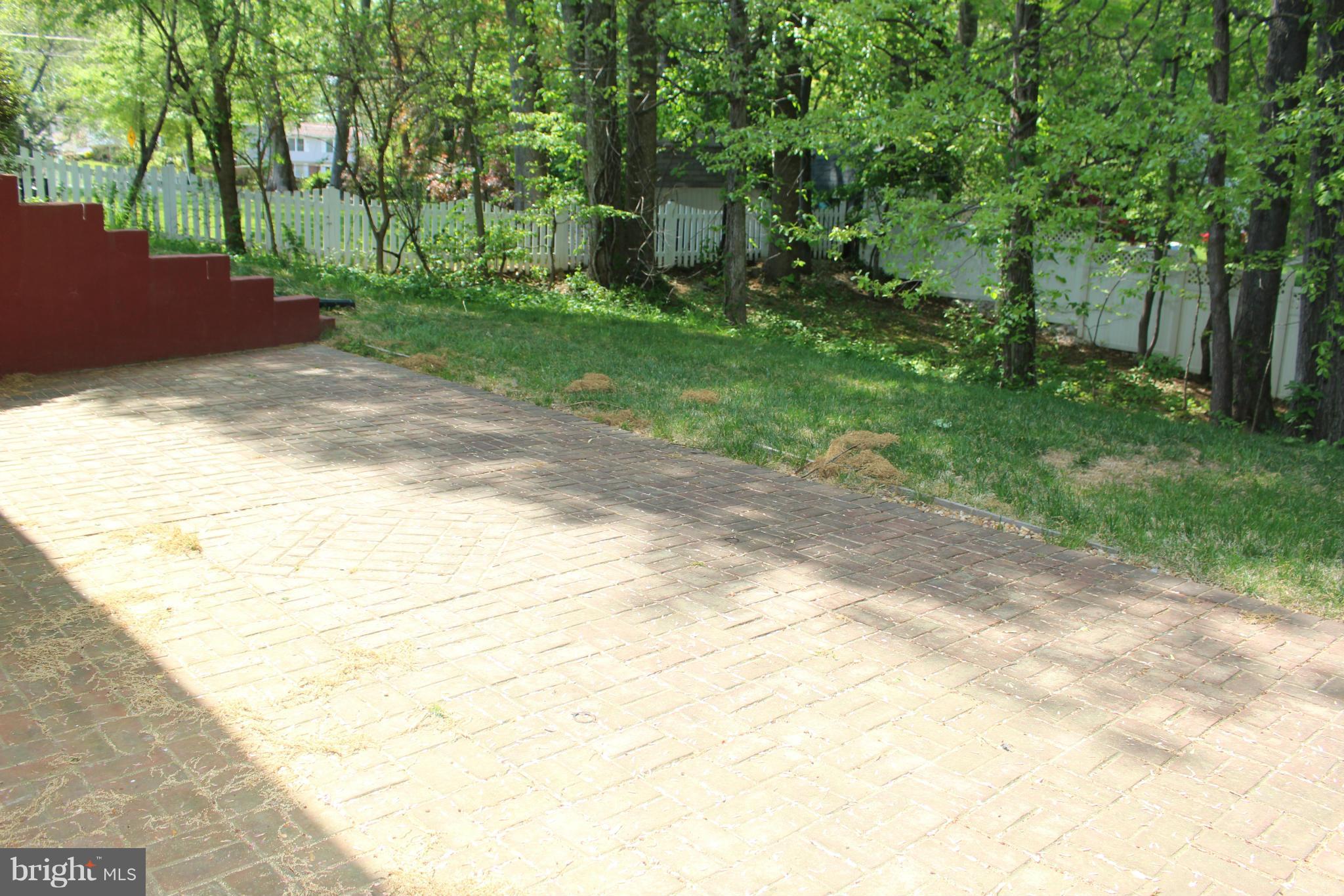 6218 Tyner Street Springfield, VA 22152 - Photo 28 of 30 Private setting