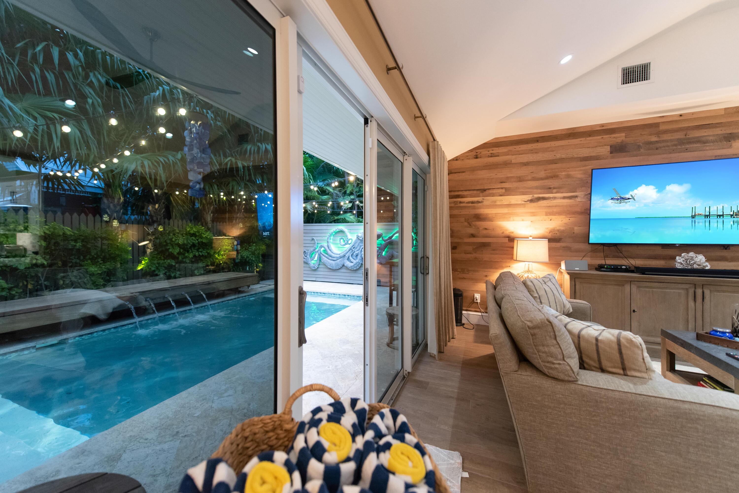 805 Shavers Lane Key West, FL 33040 - Photo 17 of 32 a outdoor living space with furniture and garden view