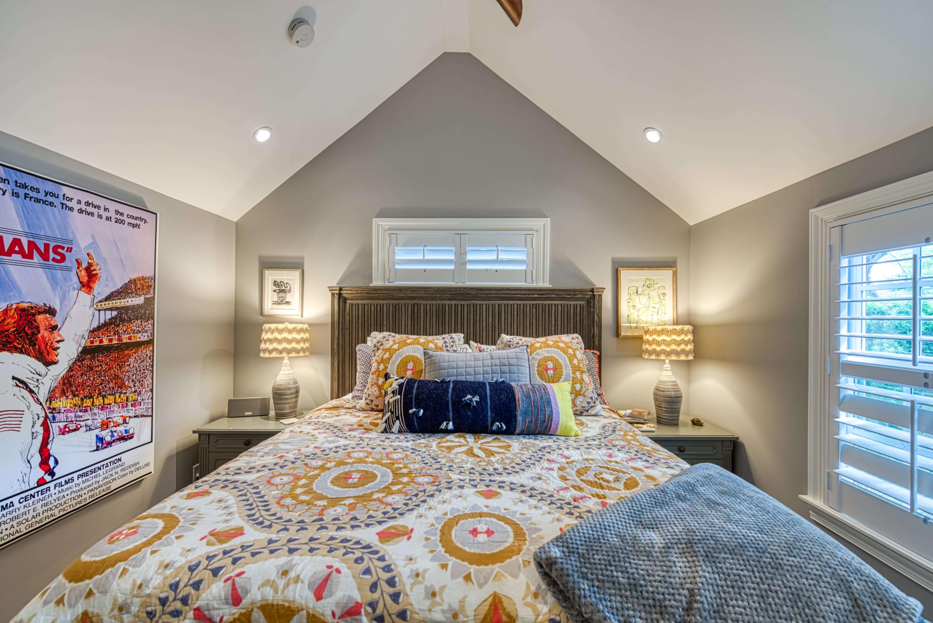 805 Shavers Lane Key West, FL 33040 - Photo 29 of 32 a bedroom with a bed and a painting on the wall