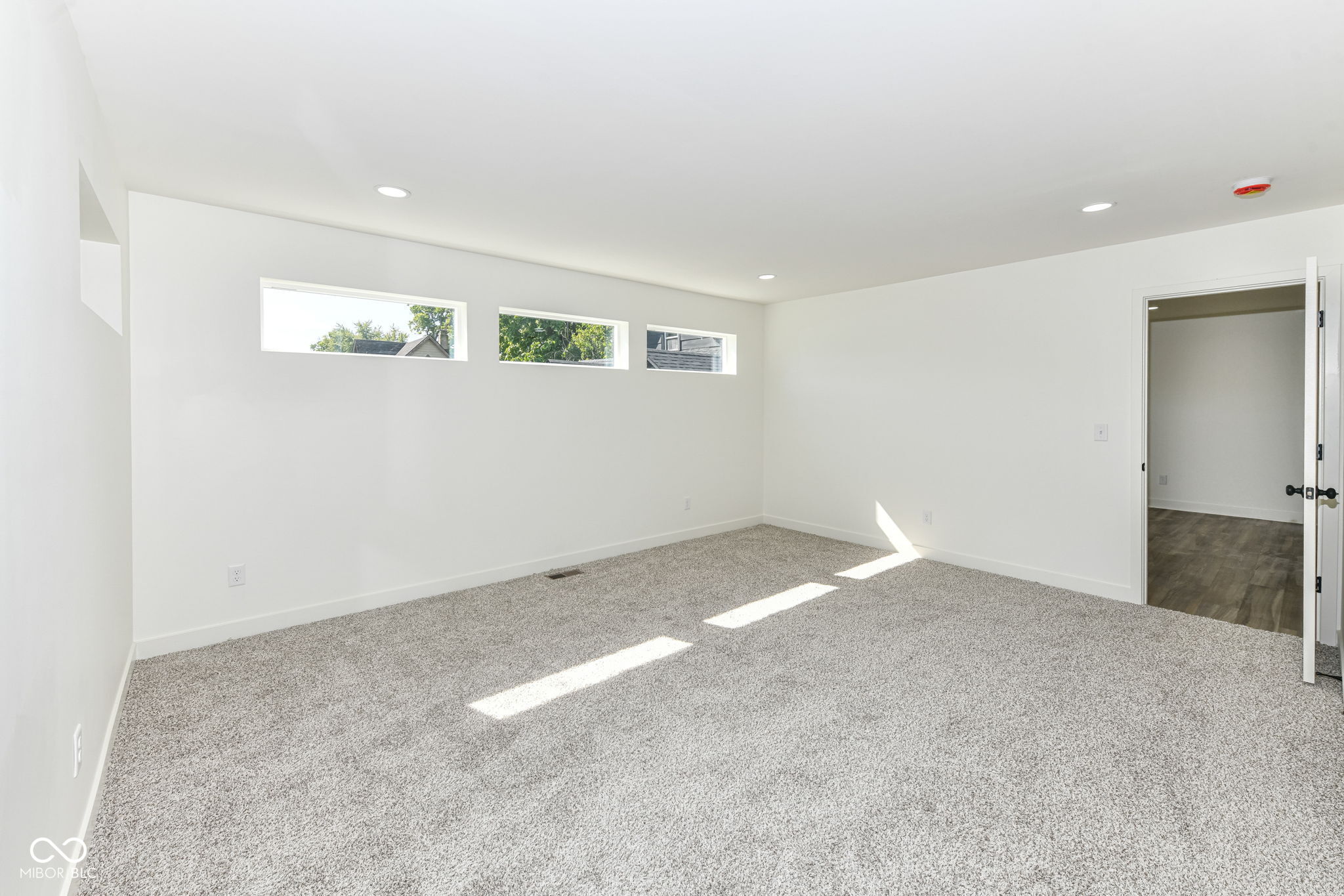 2718 Boulevard Place Indianapolis, IN 46208 - Photo 16 of 45