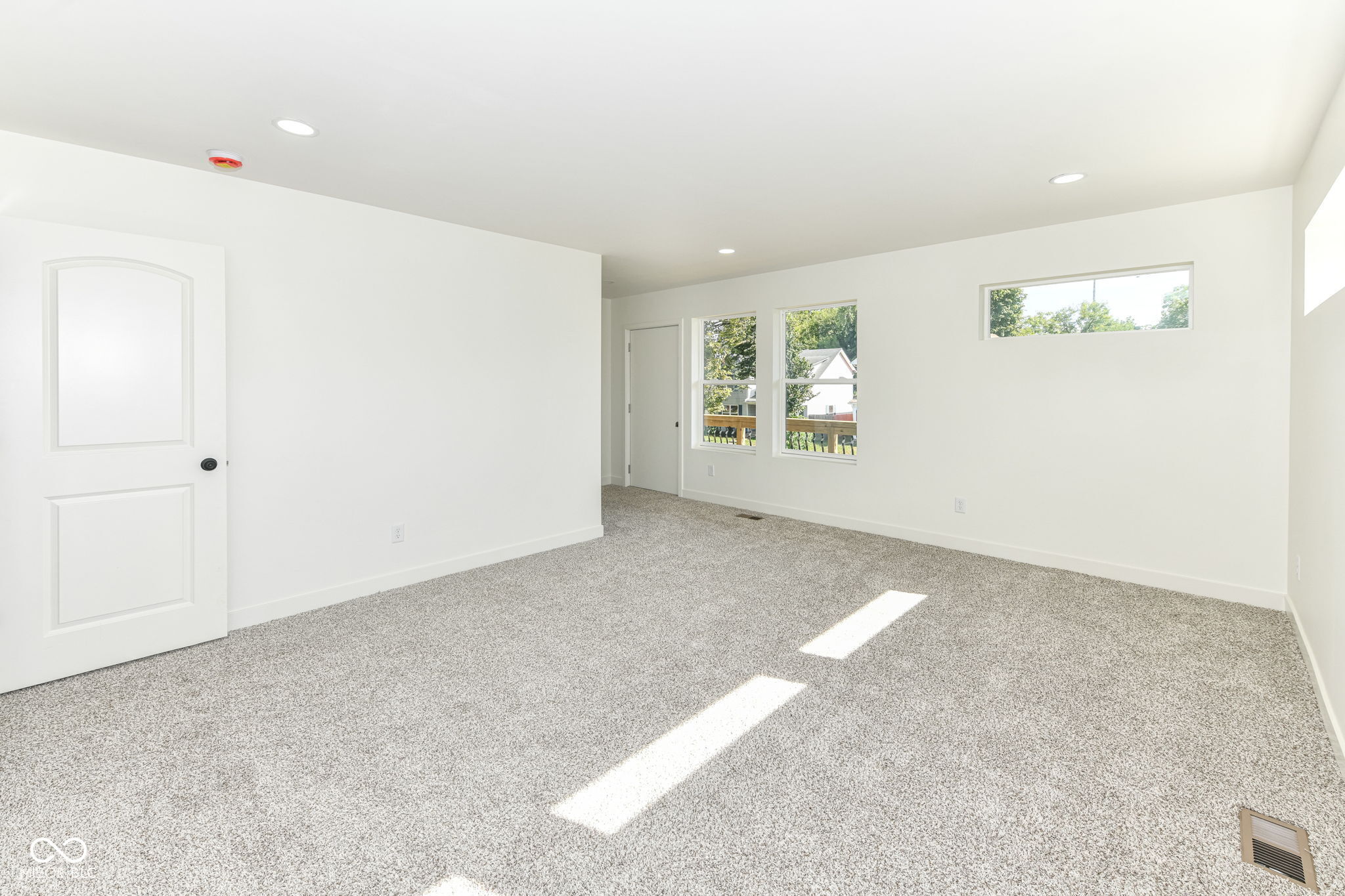 2718 Boulevard Place Indianapolis, IN 46208 - Photo 19 of 45