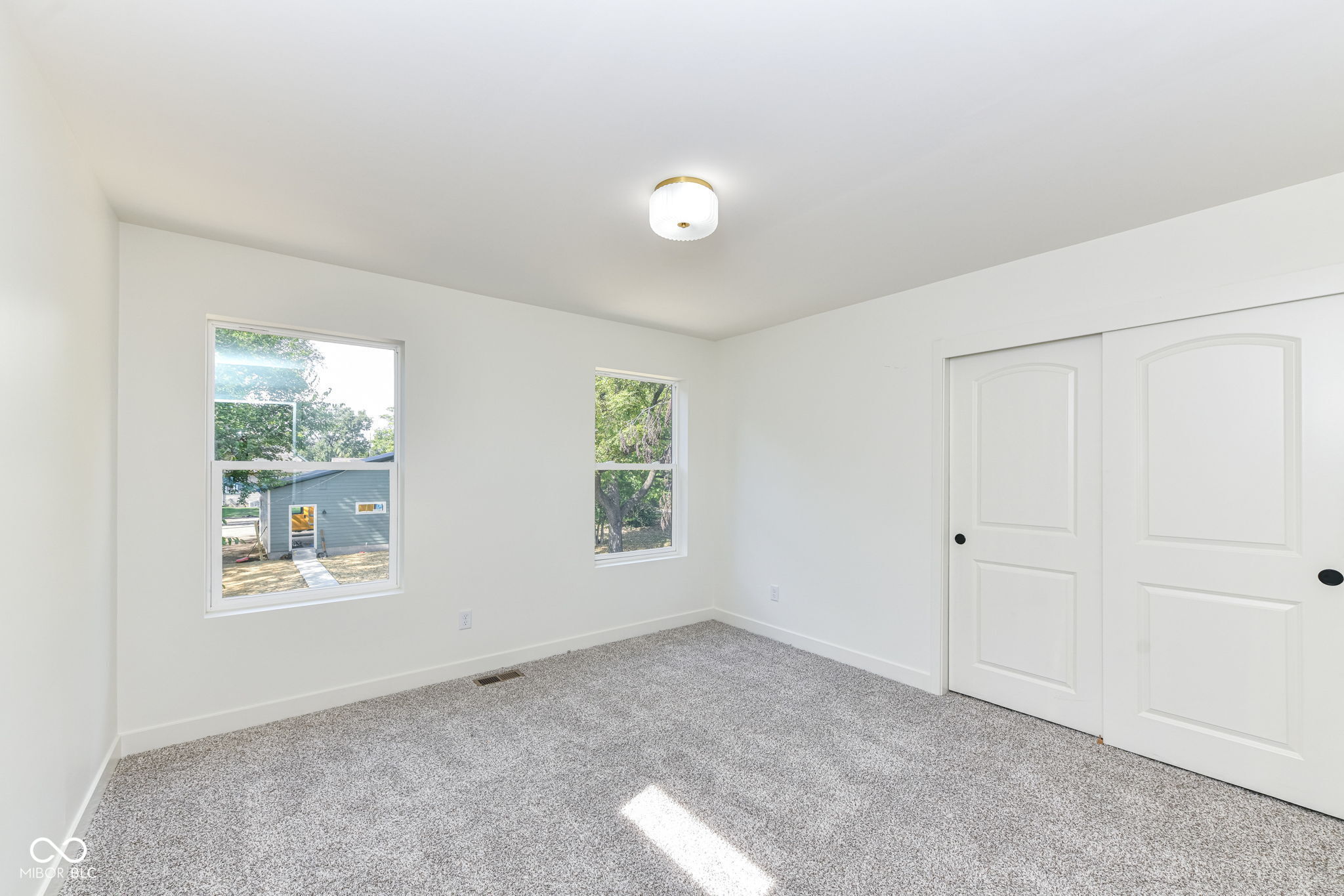 2718 Boulevard Place Indianapolis, IN 46208 - Photo 29 of 45