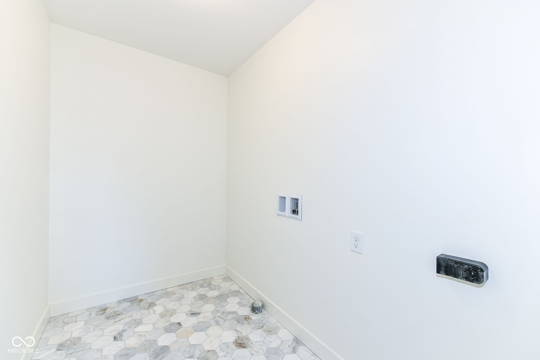 2718 Boulevard Place Indianapolis, IN 46208 - Photo 37 of 45